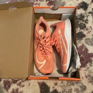 Nike Zoom Coral Sneakers